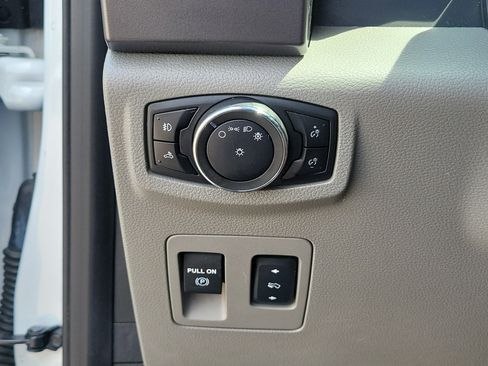 Used 2018 Ford F150 XLT w/ Equipment Group 302A Luxury AWD/4WD image 20