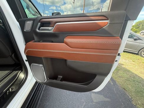 Used 2025 GMC Sierra 2500 Denali Ultimate w/ Max Trailering Package AWD/4WD image 20