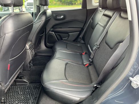 Used 2017 Jeep Compass Trailhawk w/ Cold Weather Group AWD/4WD image 22