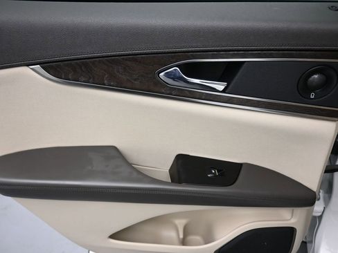 Used 2020 Lincoln Nautilus Reserve w/ Equipment Group 201A image 37