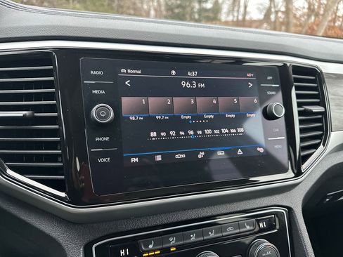 Used 2022 Volkswagen Atlas SE image 9