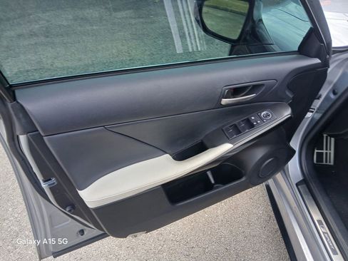 Used 2021 Lexus IS 350 F Sport RWD image 12