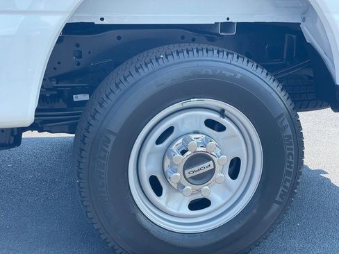 Used 2024 Ford F250 XL w/ FX4 Off-Road Package image 28