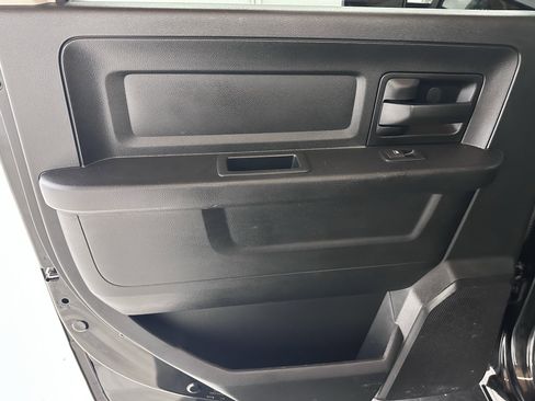 Used 2017 RAM 1500 Express w/ Black Ram 1500 Express Group image 24