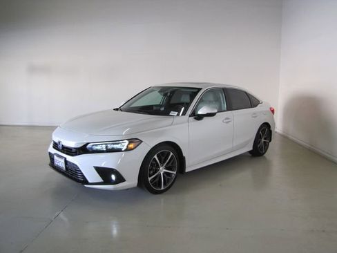 Certified 2023 Honda Civic Touring image 1