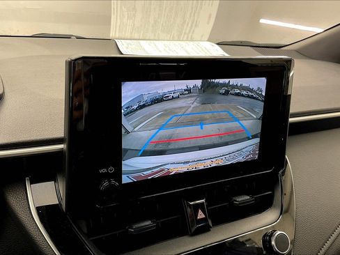 Used 2024 Toyota Corolla SE image 23