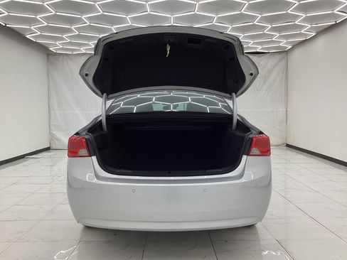 Used 2017 Chevrolet Impala LT w/ Convenience Package image 43