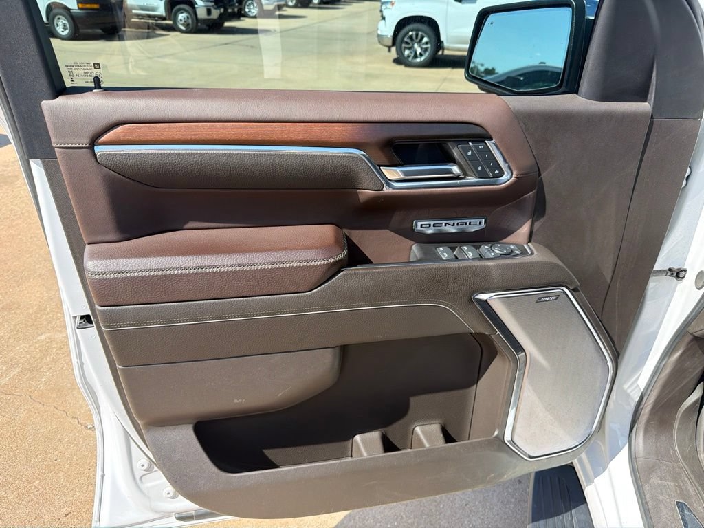 Used 2024 GMC Sierra 1500 Denali w/ Technology Package AWD/4WD image 6