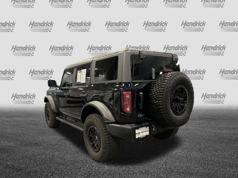 Used 2023 Ford Bronco Wildtrak image 8