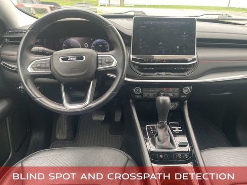 Used 2022 Jeep Compass Trailhawk w/ Trailhawk Elite Group AWD/4WD image 3
