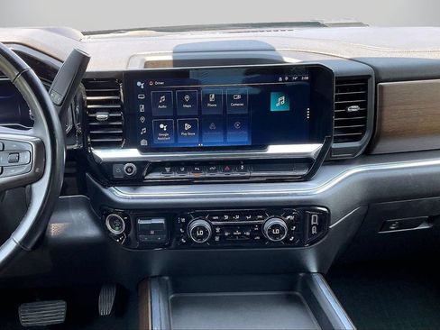 Used 2024 Chevrolet Silverado 3500 High Country w/ High Country Premium Package AWD/4WD image 13