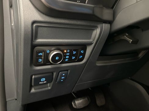 New 2025 Ford F150 Lariat w/ Equipment Group 501A Mid image 20