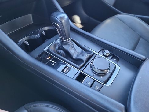 Used 2023 MAZDA MAZDA3 s image 22