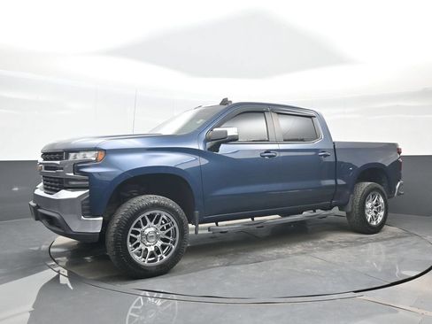 Used 2019 Chevrolet Silverado 1500 LT w/ All-Star Edition AWD/4WD image 2