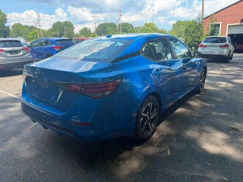 Used 2025 Nissan Sentra SV FWD image 7