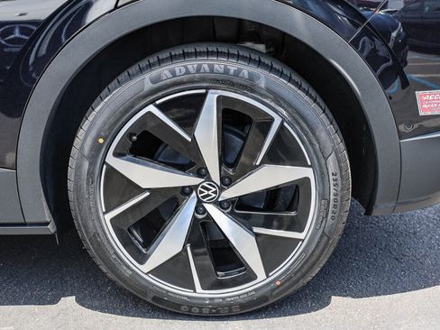 Used 2023 Volkswagen ID.4 Pro S RWD image 30