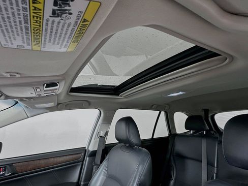 Used 2018 Subaru Outback 2.5i Limited AWD/4WD image 17