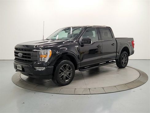 Used 2022 Ford F150 Lariat image 3