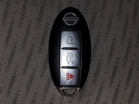 Used 2014 Nissan Quest S FWD image 32