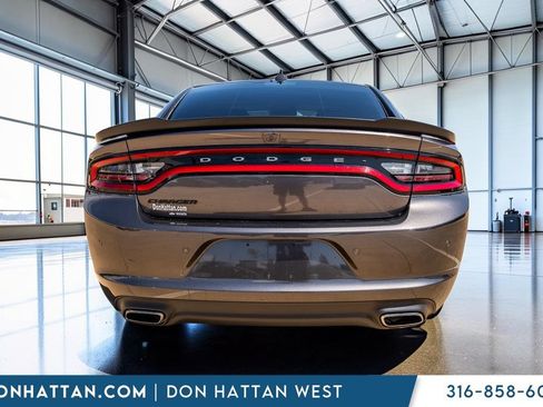 Used 2018 Dodge Charger GT w/ Blacktop Package AWD/4WD image 29