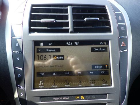 Used 2018 Lincoln MKZ Reserve w/ Climate Package AWD/4WD image 27