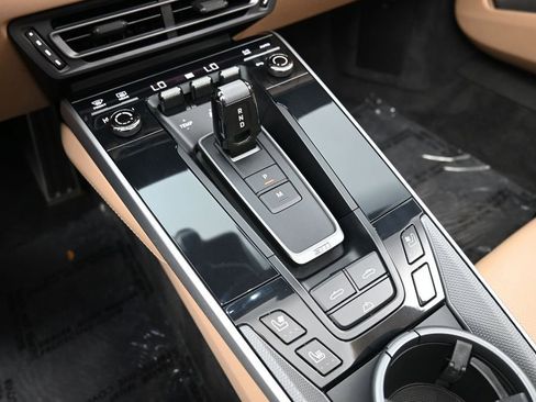 Certified 2021 Porsche 911 Turbo AWD/4WD image 19
