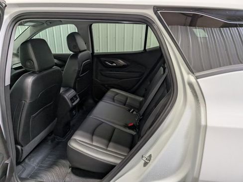 Used 2024 GMC Terrain SLT w/ Elevation Edition AWD/4WD image 9