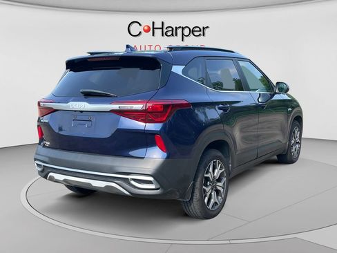 Used 2022 Kia Seltos EX AWD/4WD image 3