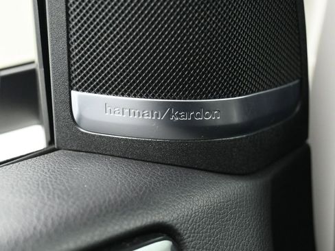 Used 2016 Mercedes-Benz GL 450 4MATIC w/ Premium I Package image 40