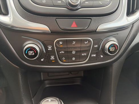 Certified 2020 Chevrolet Equinox LT image 35