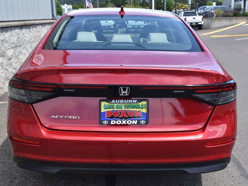 Used 2024 Honda Accord EX image 6