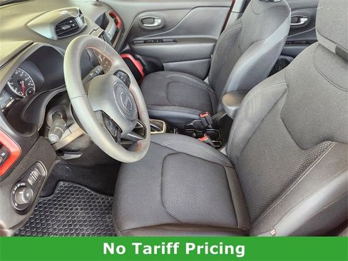 Used 2022 Jeep Renegade Latitude image 11