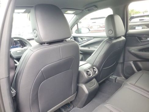 New 2025 Chevrolet Blazer EV LT image 10