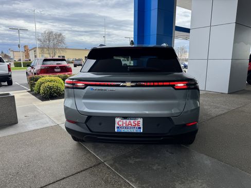 New 2026 Chevrolet Equinox EV LT image 5