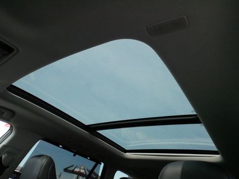 Used 2024 Toyota Grand Highlander Limited AWD/4WD image 33