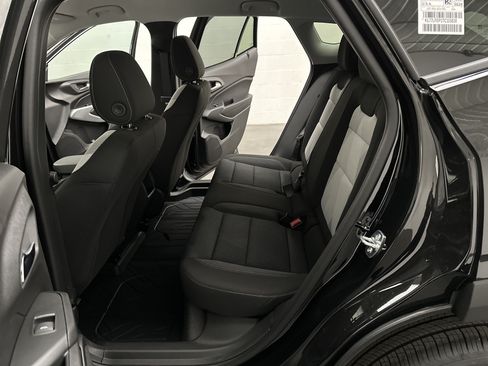 New 2026 Chevrolet Trax LS w/ LS Convenience Package FWD image 20