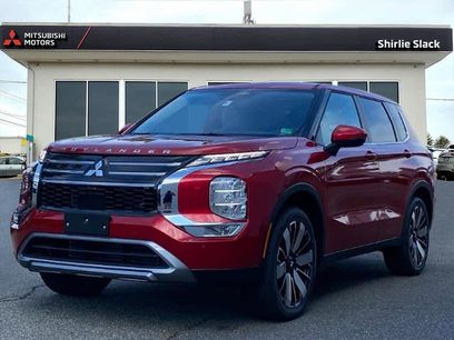 New 2025 Mitsubishi Outlander SE