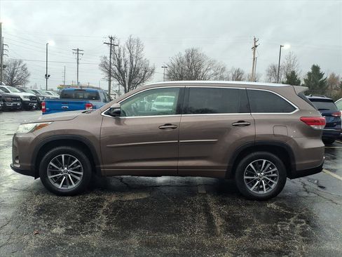 Used 2017 Toyota Highlander XLE image 36