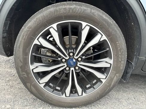 Used 2022 Ford Escape SE w/ SE Sport Appearance Package FWD image 12