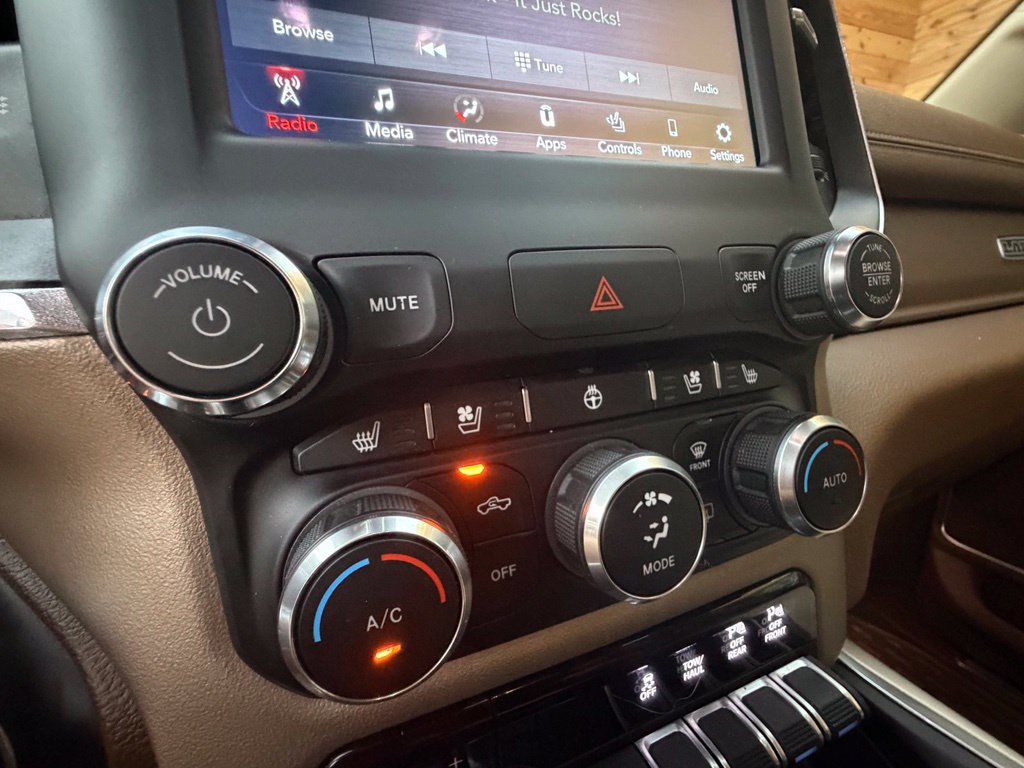 Used 2021 RAM 1500 Laramie AWD/4WD image 27