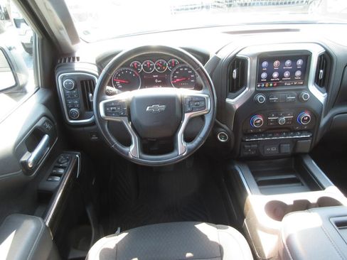 Certified 2021 Chevrolet Silverado 1500 LT Trail Boss w/ Convenience Package II AWD/4WD image 19