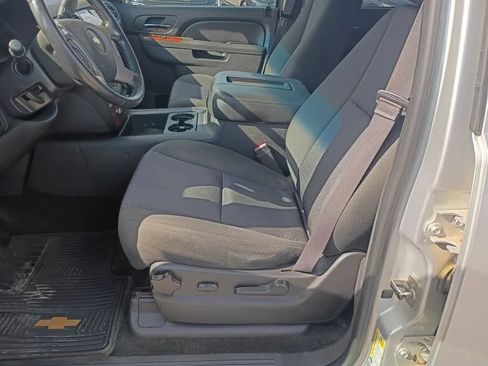 Used 2013 Chevrolet Avalanche LS w/ All-Star Edition RWD image 8