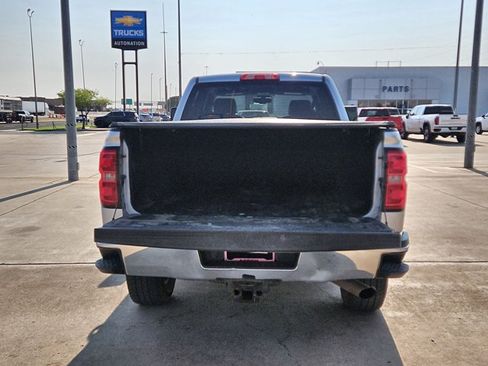 Used 2018 Chevrolet Silverado 2500 LT w/ LT Convenience Package AWD/4WD image 6