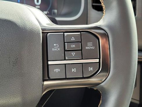 New 2024 Ford Expedition Platinum image 18