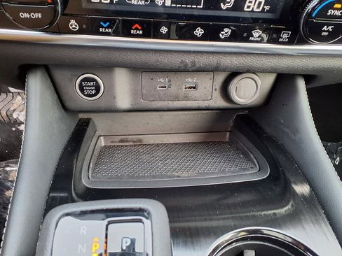 Certified 2023 Nissan Rogue SL w/ SL Premium Package image 34