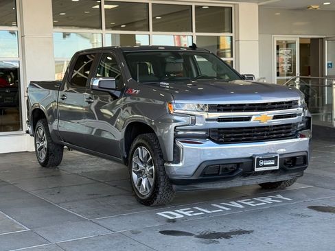Used 2022 Chevrolet Silverado 1500 LT image 6