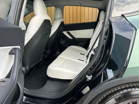 Used 2021 Tesla Model Y Performance AWD/4WD image 14