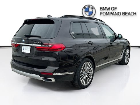 Used 2022 BMW X7 xDrive40i w/ Executive Package image 7