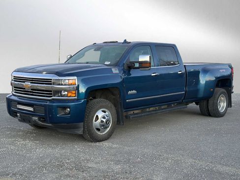Used 2015 Chevrolet Silverado 3500 High Country w/ Duramax Plus Package image 7