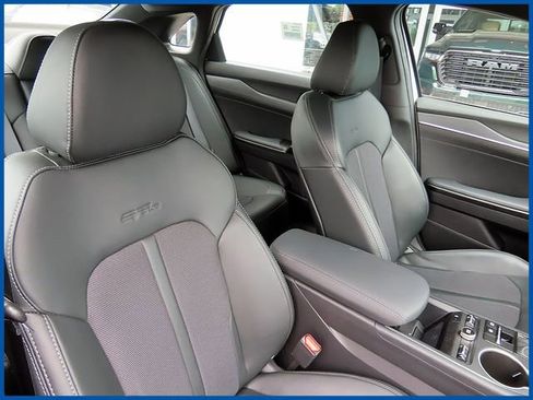 Used 2024 Kia K5 GT-Line w/ GT-Line Premium Package FWD image 9